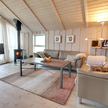 Egidia - 50m From The Sea By Interhome *