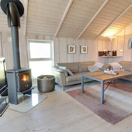 Egidia - 50m From The Sea By Interhome Feriehus